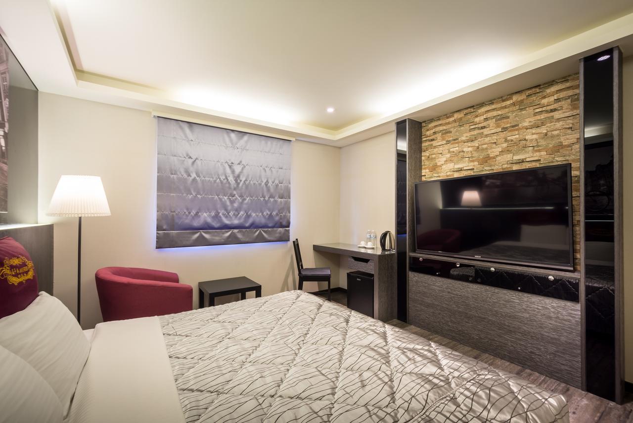 Carnival Motel Tajpej Kültér fotó