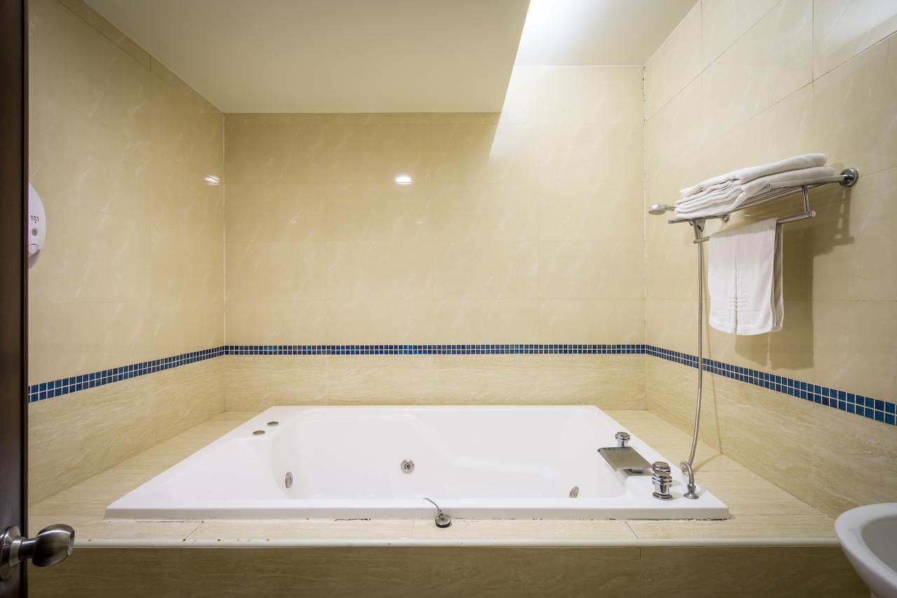 Carnival Motel Tajpej Kültér fotó