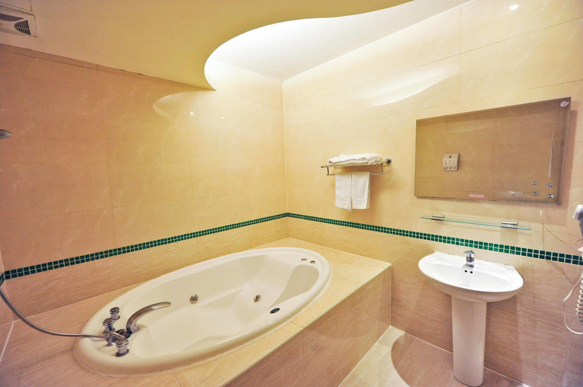 Carnival Motel Tajpej Kültér fotó